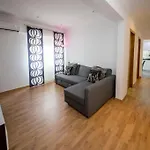 Ocean Avenue Apt, Beach, Surf, Golf, Sunsets,walks شقة