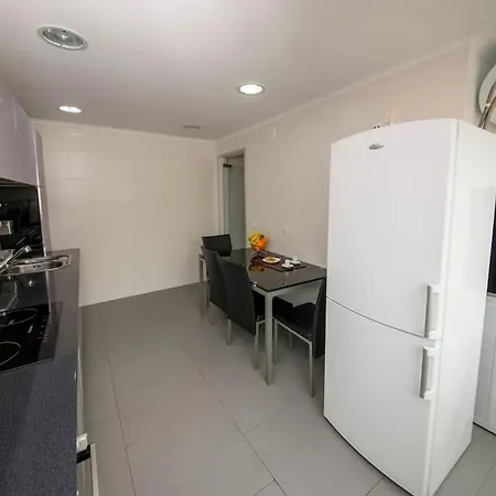 Ocean Avenue Apt, Beach, Surf, Golf, Sunsets,walks