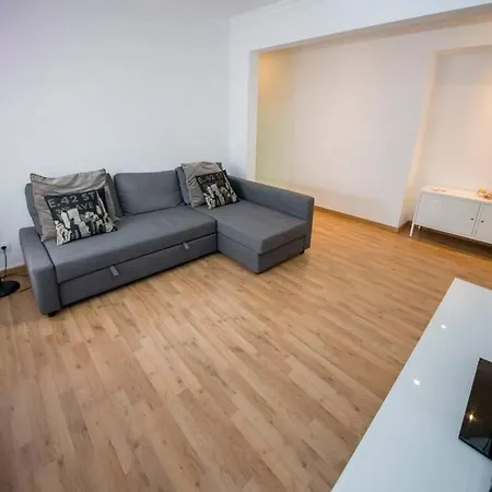 Ocean Avenue Apt, Beach, Surf, Golf, Sunsets,walks * Costa da Caparica