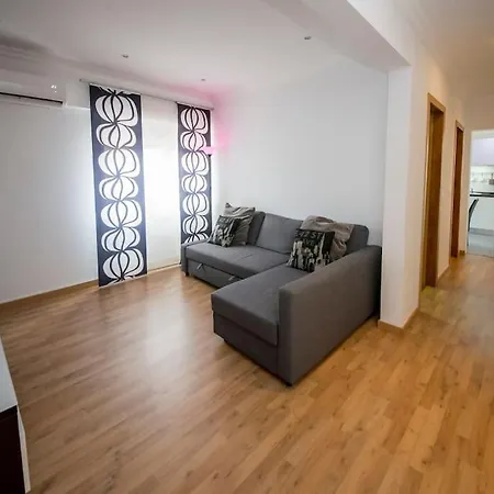 Ocean Avenue Apt, Beach, Surf, Golf, Sunsets,walks Apartment